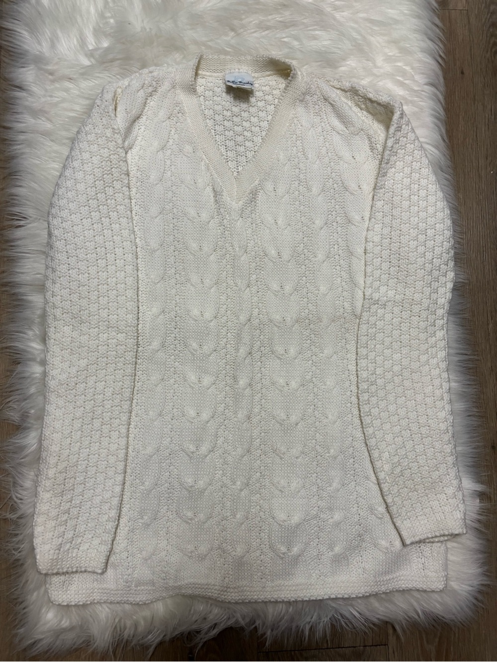 Bobbie Brooks Cream Cable-Knit V-Neck Sweater